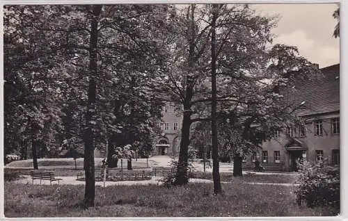 09958 AK Hoyerswerda Platz des Friedens mit Schloß - Wojerecy hrodom 1959