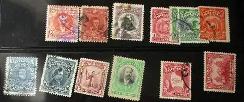 kleine Briefmarkensammlung mit 13 alten Briefmarken Bolivien (140737)