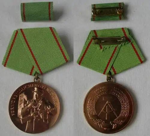 DDR Medaille für vorbildlichen Grenzdienst Bartel 132 d (152770)