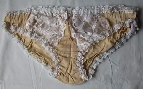 DDR Dessous Slip beige weiß Spitze Gr. 42 Marke Stretta (159887)