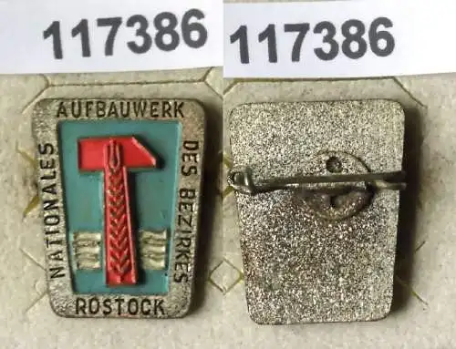 lackierte DDR Aufbaunadel Rostock in Silber (117386)