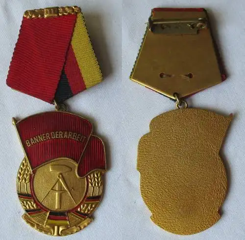 DDR Orden Banner der Arbeit Stufe II im Etui Bartel I 7g (117455)