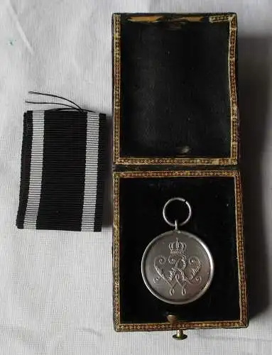 Originaletui Preussen Krieger-Verdienstmedaille 1873 mit Band (107989)