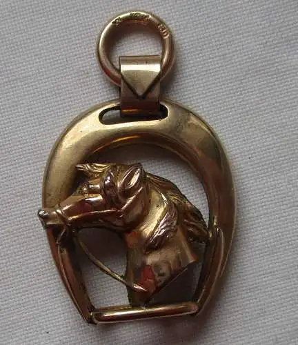 eleganter Ketten Anhänger in Form eines Hufeisens mit Pferdekopf (109568)