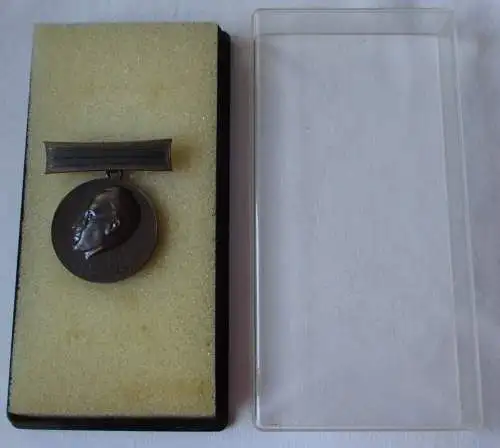DDR Carl-von-Ossietzky-Medaille Friedensrat der DDR FR Bartel X 147b (101687)