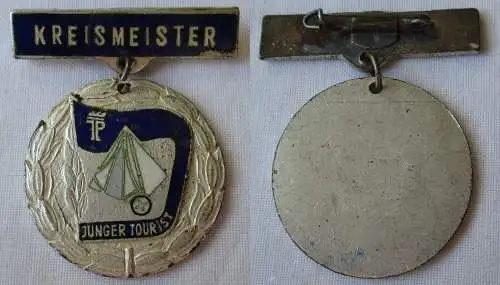 DDR Abzeichen Kreismeister Junger Tourist in Silber Junge Pioniere (111035)