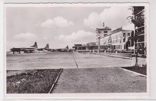 37707 Ak Frankfurt am Main Flughafen Rhein Main mit Flugzeug 1958