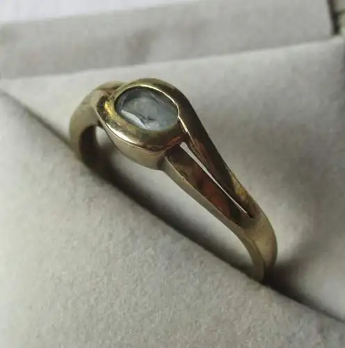 eleganter Damen Ring 333er Gold mit blauem Topas (126001)