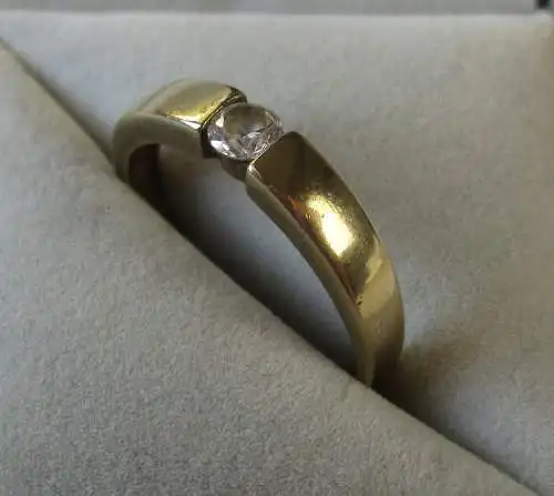 eleganter Damen Ring 333er Gold mit farblosem Schmuckstein (128983)