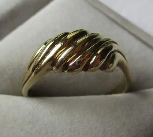 eleganter Damen Ring 333er Gold mit verzierter Ringschiene (125701)