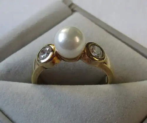 eleganter Damen Ring 333er Gold mit 2 farblosen Schmucksteinen + Perle (118236)