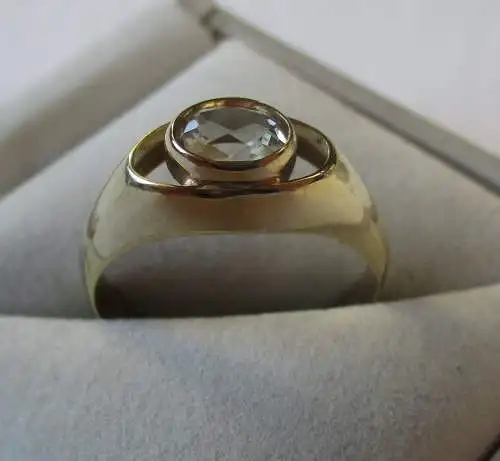 eleganter Damen Ring 333er Gold mit farblosem Spinell Edelstein (100746)
