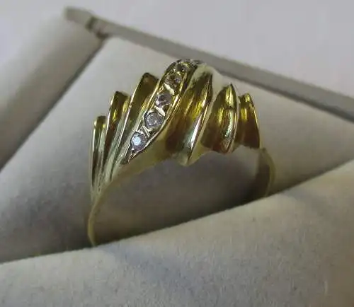 extravaganter Damen Ring 585er Gold mit farblosen Edelsteinen (104517)