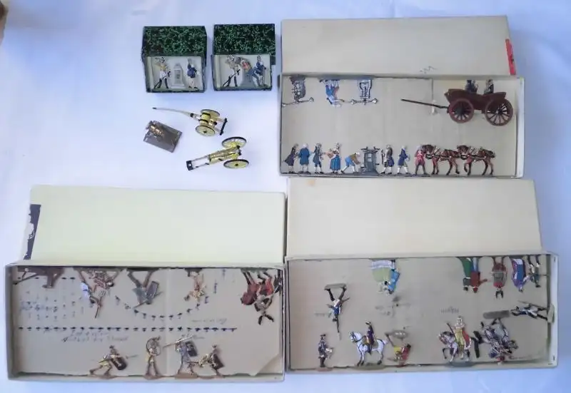 seltene alte Sammlung 60 Zinnfiguren flach bemalt um 1930 (105089) 0