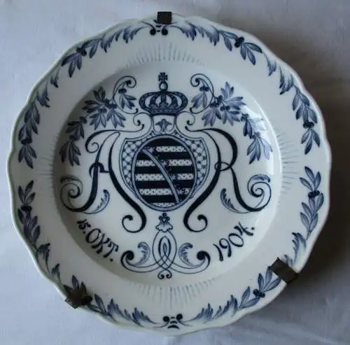 Meissen Regimentsteller, Initialen 'AR' August Rex Datum 15. Okt. 1904 (122494)