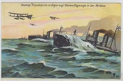 65852 Ak Deutsche Torpedoboote verfolgen engl. Wasserflugzeuge in der Nordsee