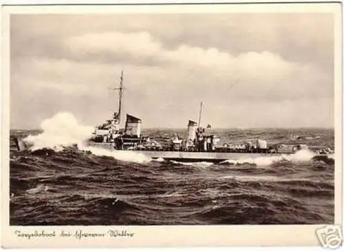schöne AK deutsches Torbedoboot bei schwerem Wetter