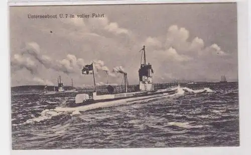 90929 Ak Deutsches Unterseeboot U 7 in voller Fahrt um 1915