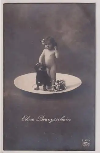 908278 Künstler AK Mädchen mit Dackel auf Unterteller - Ohne Bezugsschein