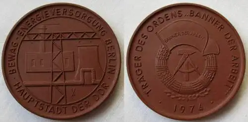 DDR Medaille BEWAG Energieversorgung Berlin - Banner der Arbeit 1974 (149401)