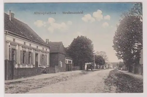 900060 Ak Altenplathow bei Genthin Straßenansicht um 1920