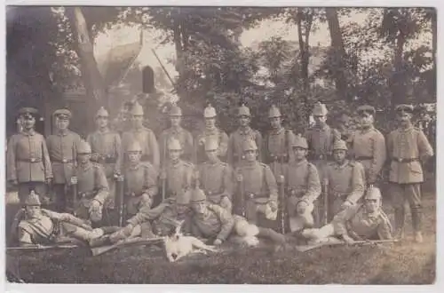 39831 Foto Ak Halle Saale Gruppenbild Jäger/Schützen 1.Weltkrieg um 1915
