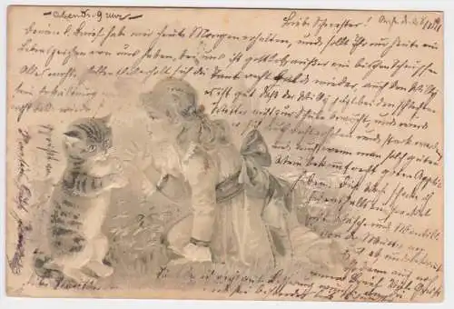 57949 Präge Ak Mädchen spricht mit Kätzchen 1901