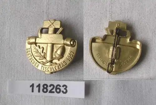 seltenes DDR Kunststoff Abzeichen Deutscher Tischlertag 1957 (118263)