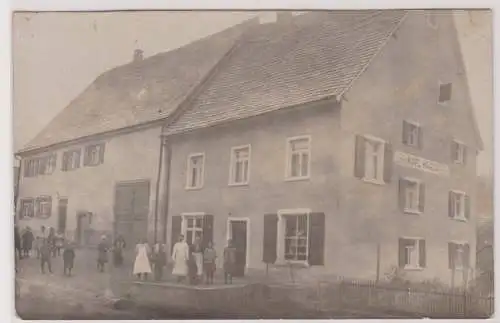 35559 Foto Ak Karl Haaga Familie vor Wohnhaus um 1910