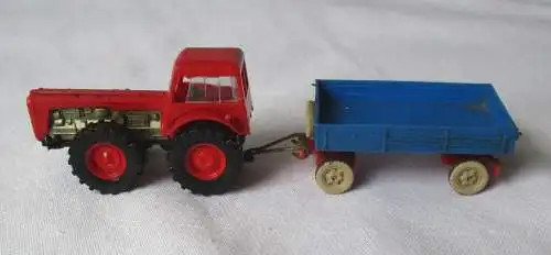 ESPEWE Modelle Nr. 90 H0 M1:87 Dieseltraktor D4K mit blauem Anhänger (115546)