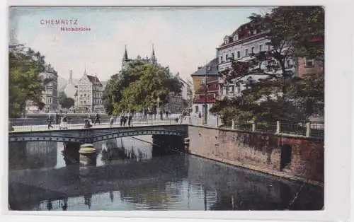 904330 Ak Chemnitz - Partie an der Nikolaibrücke um 1920