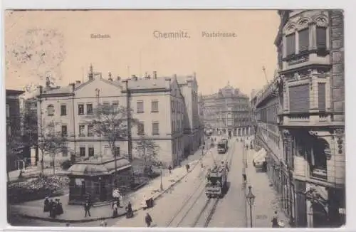 905430 Ak Chemnitz Poststraße mit Rathaus und Straßenbahnen 1909