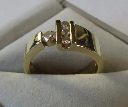 hochwertiger Damen Ring 585er Gold mit 4 Diamanten ca. 0,4 Karat (110169)