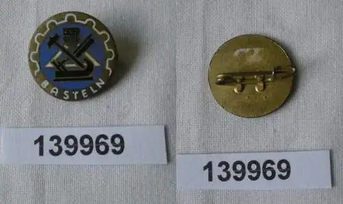 DDR FDJ Abzeichen der Interessengemeinschaft Basteln (139969)