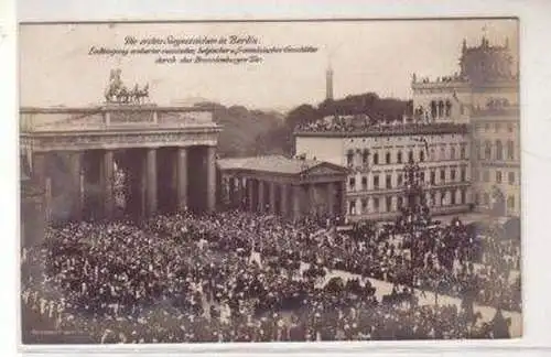25706 Ak Berlin Einbringung eroberter Geschütze 1914