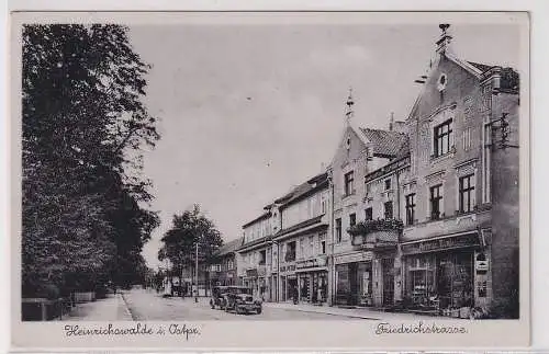 07547 Ak Heinrichswalde in Ospreussen Friedrichstrasse um 1940