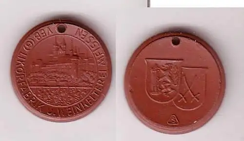 DDR Medaille aus Meissner Porzellan VEB Likörfabrik und Weinkelterei Meissen