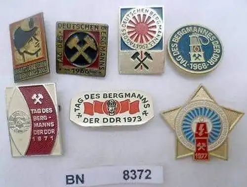 7x DDR Abzeichen Tag des Bergmanns 1965 bis 1977