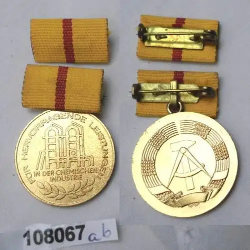 DDR Medaille für hervorragende Leistungen Chemische Industrie im Etui