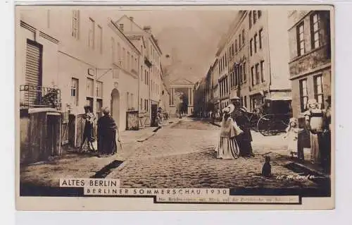 91515 AK Altes Berlin - Berliner Sommerschau 1930, Brüderstr. mit Petrikirche
