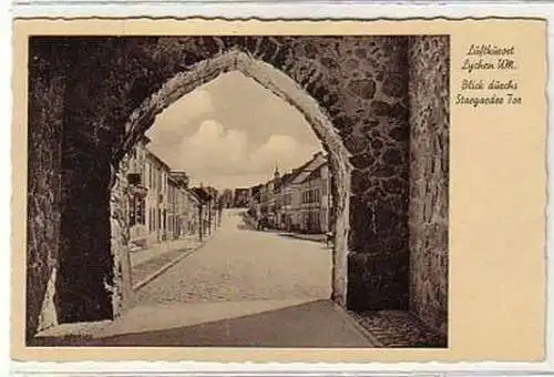 36664 Ak Lychen Blick durchs Stargarder Tor um 1940