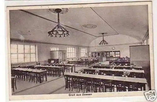 25705 Ak Gruß aus Zeesen Gaststätte Innenansicht 1938