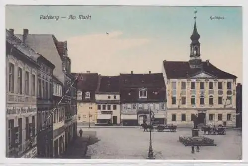 94836 Ak Radeberg - Partie am Markt mit Rathaus 1927