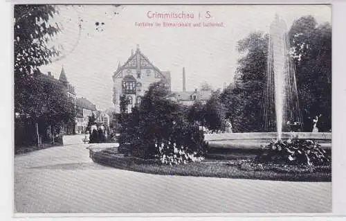 83532 Ak Crimmitschau i.S. Fontaine im Bismarckhain und Lutherhof 1910