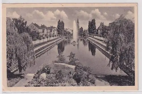 57768 Ak Engelsdorf Parkanlage mit Springbrunnen 1943