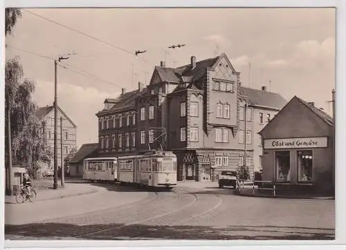 97648 Foto Ak Engelsdorf Kr. Leipzig Karl-Marx-Straße mit Straßenbahn 1974