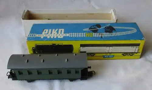 Piko Modellbahn Spur H0 Personenwagen mit Plattform zweiachsig (109859)