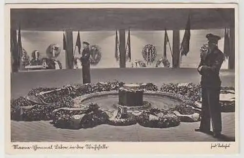 43818 Ak Marine-Ehrenmal Laboe in der Weihehalle 1942