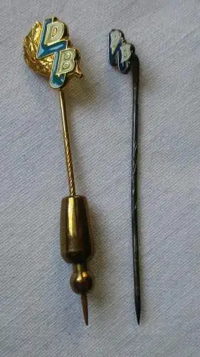 seltene 333er Gold Anstecknadel Nadel D B Weiss Logo Blaues W im Etui (124627)