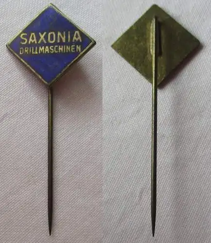 emaillierte Anstecknadel Firmen Abzeichen Saxonia Drillmaschinen (123640)